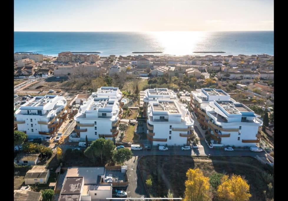 T2 Neuf + Piscine, 5 Mn A Pied Des Plages Sérignan 外观 照片